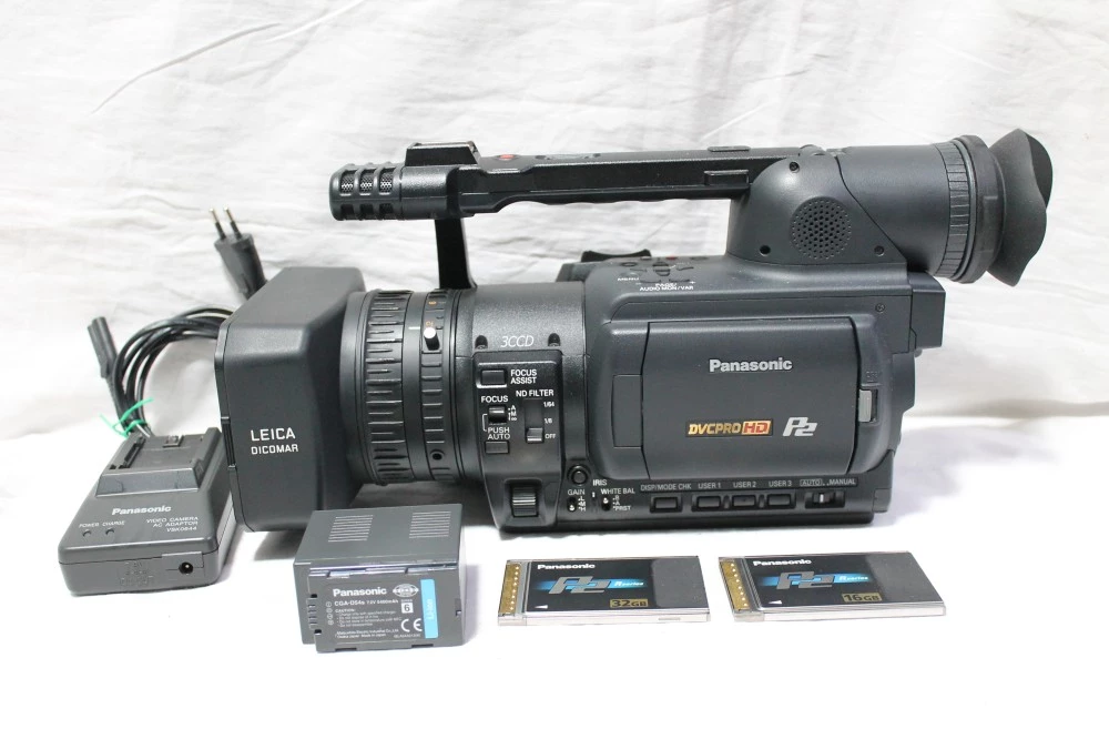 Video camera Panasonic AG-HVX200E DVCPRO HD MiniDV Mini DV card P2 16GB + 32 GB Full HD