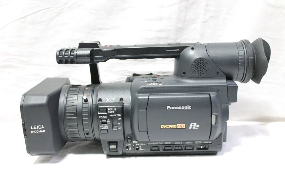 Video camera Panasonic AG-HVX200E DVCPRO HD MiniDV Mini DV card P2 16GB + 32 GB Full HD