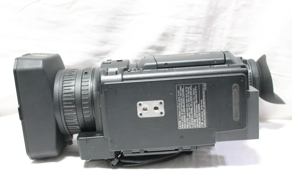 Video camera Panasonic AG-HVX200E DVCPRO HD MiniDV Mini DV card P2 16GB + 32 GB Full HD