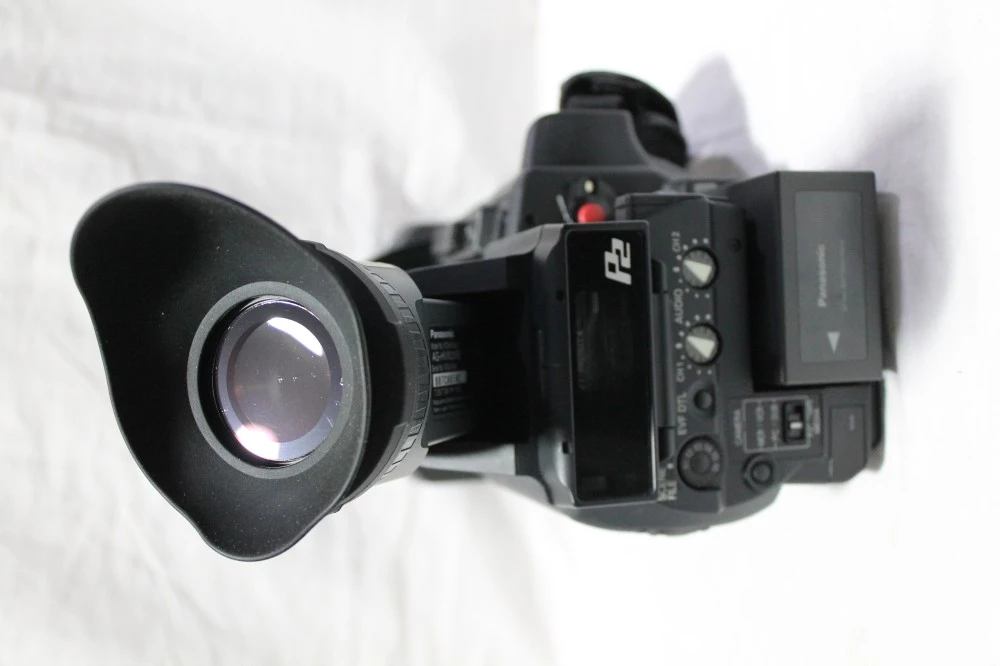 Video camera Panasonic AG-HVX200E DVCPRO HD MiniDV Mini DV card P2 16GB + 32 GB Full HD