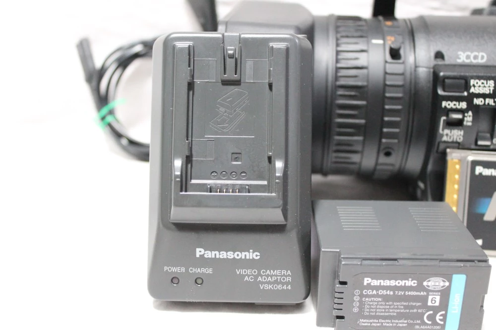 Video camera Panasonic AG-HVX200E DVCPRO HD MiniDV Mini DV card P2 16GB + 32 GB Full HD