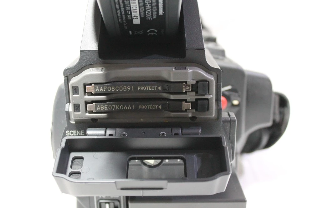 Video camera Panasonic AG-HVX200E DVCPRO HD MiniDV Mini DV card P2 16GB + 32 GB Full HD