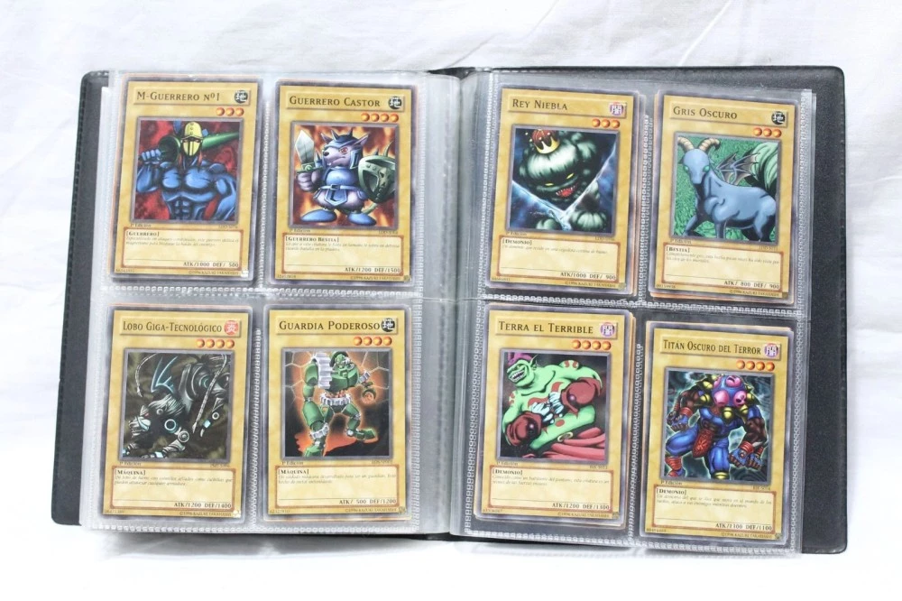 Collection lot 120 cards Yu-Gi-Oh! 1996 1st edition - Spanish - album